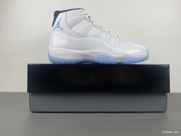 CT8012-104 Blue Jordan Air legend 11 0522